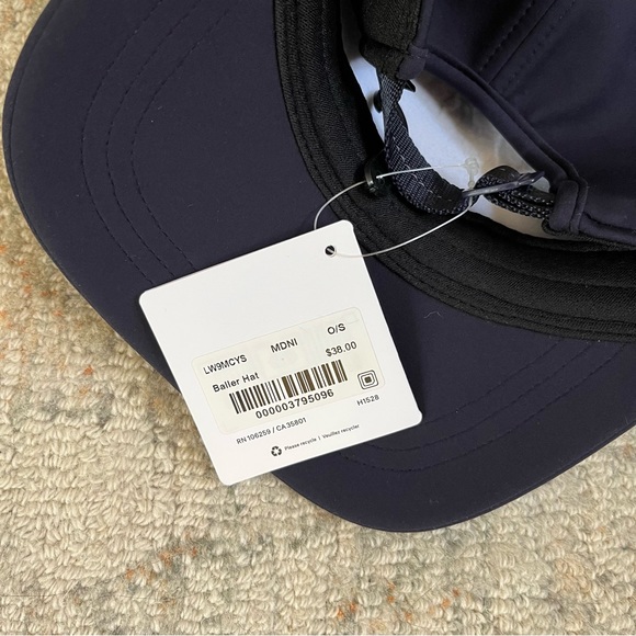 lululemon Baller Hat - Picture 5 of 5
